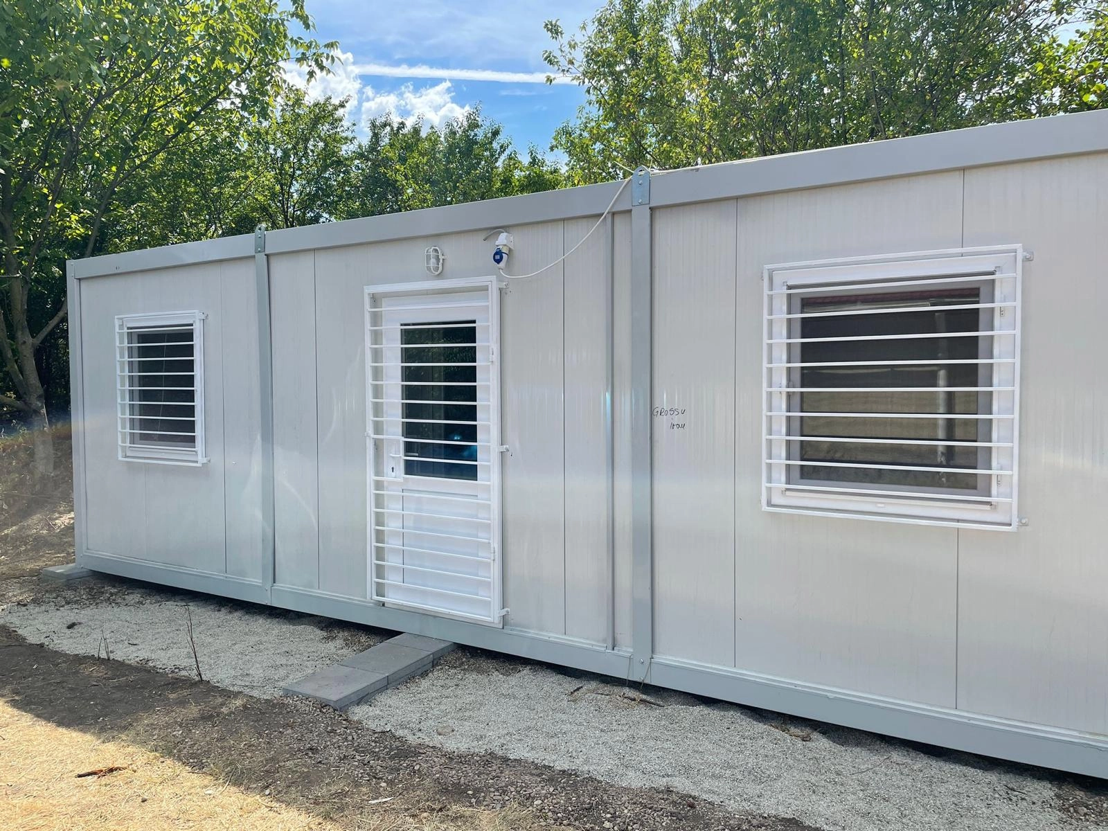 Containere sinistrați