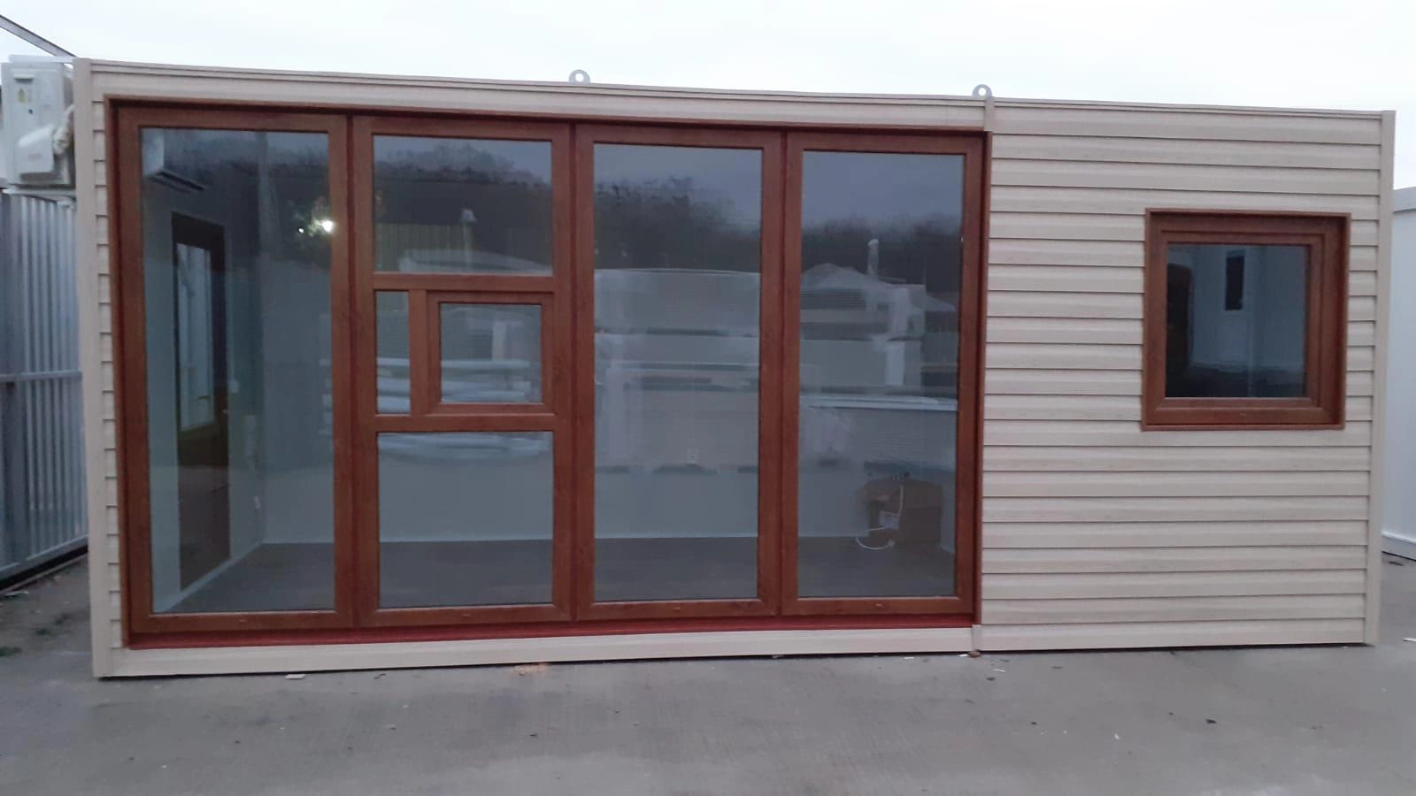 Container tip cabană